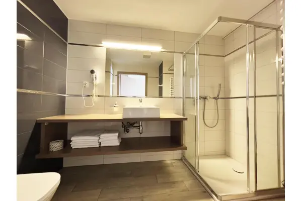 kłodzki, Bystrzyca Kłodzka, Biała Woda, Na Skarpie, Apartament z aneksem i sypialnią - Resort Czarna Góra