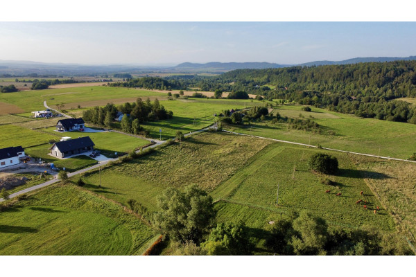 kłodzki, Bystrzyca Kłodzka, Pławnica, Działki w zaciszu lasu i gór.