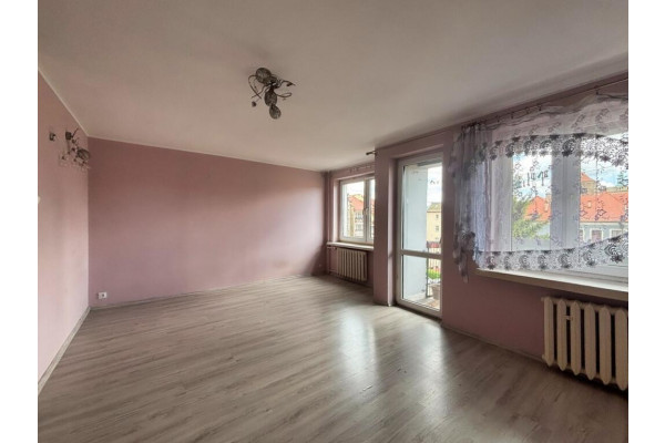 kłodzki, Kłodzko, Dwupokojowe mieszkanie w centrum.