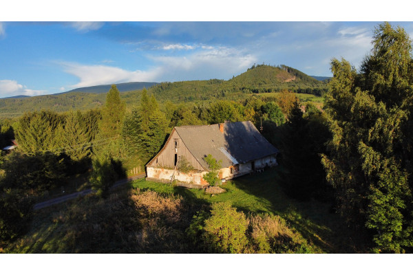 kłodzki, Międzylesie, Goworów, Działka budowlana 6900 m² z zabudową – Goworów (Masyw Śnieżnika)