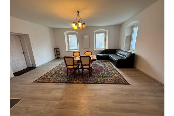 kłodzki, Kłodzko, P&oacute;łwiejska, Duże, przestronne mieszkanie &ndash; Kłodzko (obrzeża, Ustronie)