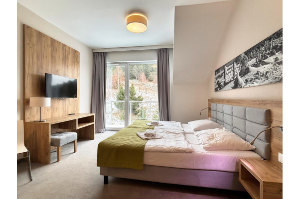 kłodzki, Bystrzyca Kłodzka, Biała Woda, Na Skarpie, Czarna G&oacute;ra, aparatament z  miejscem parkingowym w garażu podziemnym.