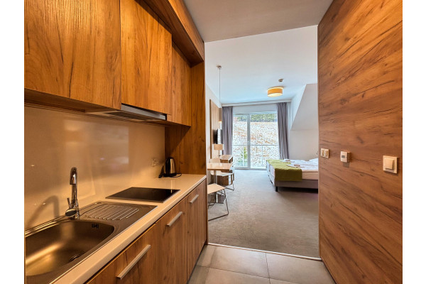 kłodzki, Bystrzyca Kłodzka, Biała Woda, Na Skarpie, Czarna G&oacute;ra, aparatament z  miejscem parkingowym w garażu podziemnym.