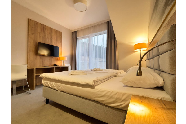 dolnośląskie, kłodzki, Stronie Śląskie, Sienna, Na Skarpie, Czarna G&oacute;ra, aparatament z  miejscem parkingowym w garażu podziemnym.