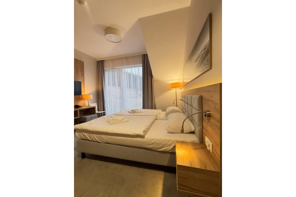 kłodzki, Stronie Śląskie, Sienna, Na Skarpie, Czarna G&oacute;ra, aparatament z  miejscem parkingowym w garażu podziemnym.