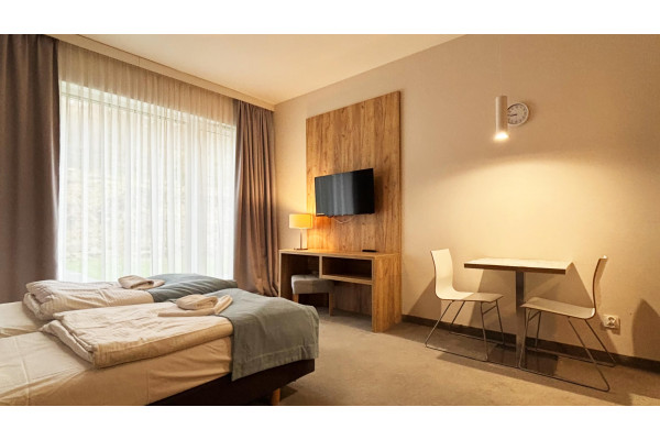 kłodzki, Bystrzyca Kłodzka, Biała Woda, Na Skarpie, Apartament z aneksem kuchennym Resort Czarna G&oacute;ra