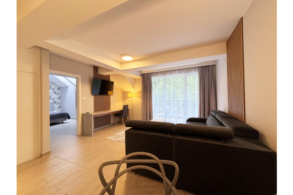 kłodzki, Bystrzyca Kłodzka, Biała Woda, Na Skarpie, Apartament z aneksem i sypialnią - Resort Czarna G&oacute;ra