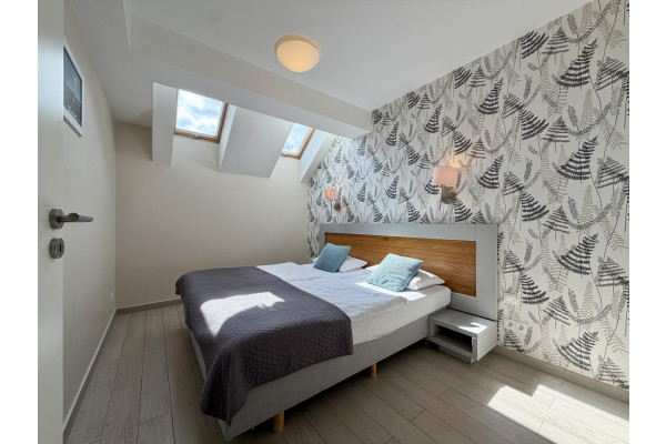 kłodzki, Bystrzyca Kłodzka, Biała Woda, Na Skarpie, Apartament z sypialnią i widokiem na g&oacute;ry.
